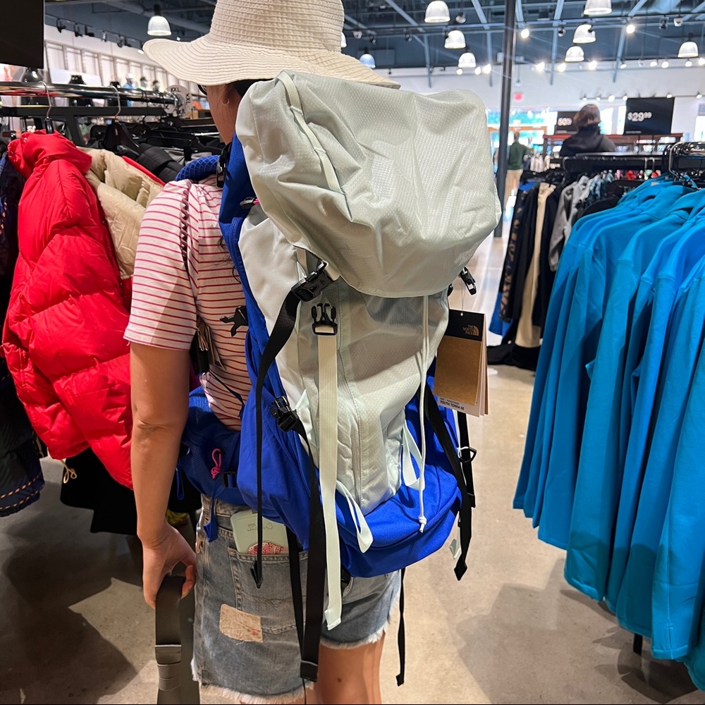 The north face youth Terra 55 backpack - Picture 8 of 9
